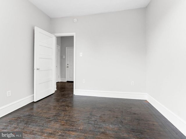 2245 N 33RD ST, Philadelphia, PA 19132