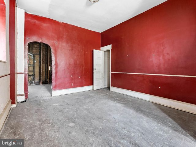 2245 N 33RD ST, Philadelphia, PA 19132