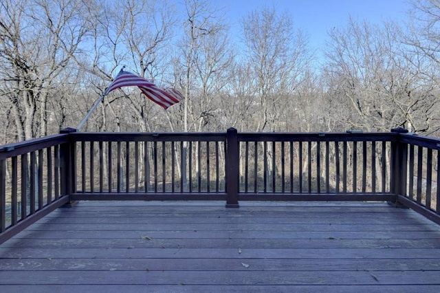 19610 E BUNDSCHU Road, Independence, MO 64056