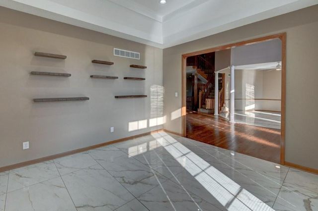 19610 E BUNDSCHU Road, Independence, MO 64056