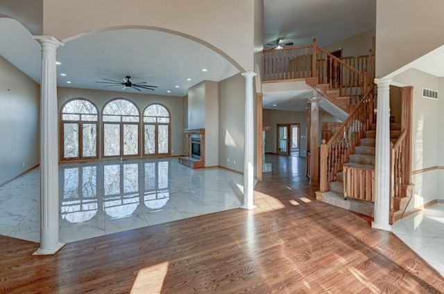 19610 E BUNDSCHU Road, Independence, MO 64056