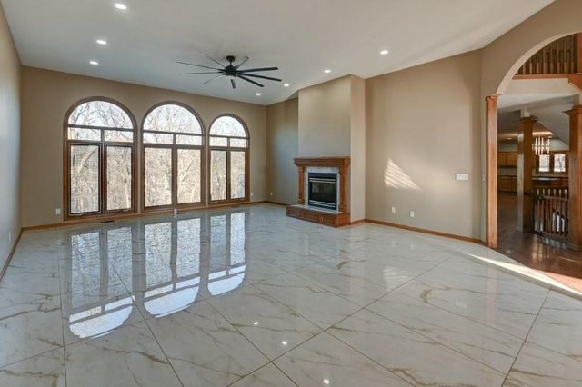 19610 E BUNDSCHU Road, Independence, MO 64056