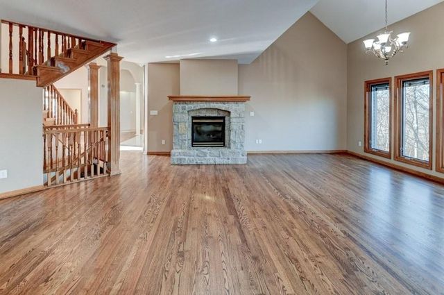 19610 E BUNDSCHU Road, Independence, MO 64056