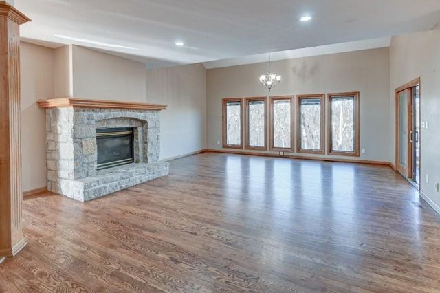 19610 E BUNDSCHU Road, Independence, MO 64056