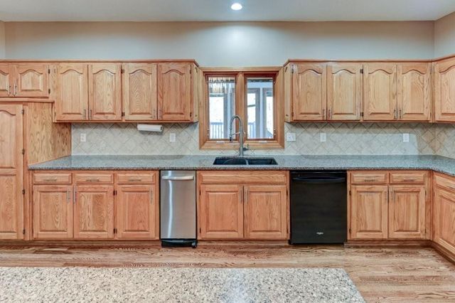 19610 E BUNDSCHU Road, Independence, MO 64056