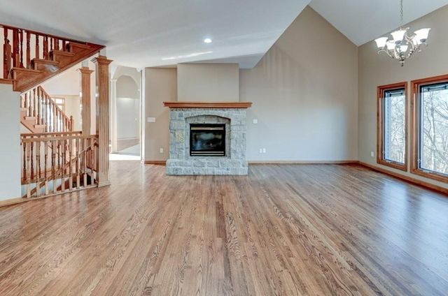 19610 E BUNDSCHU Road, Independence, MO 64056