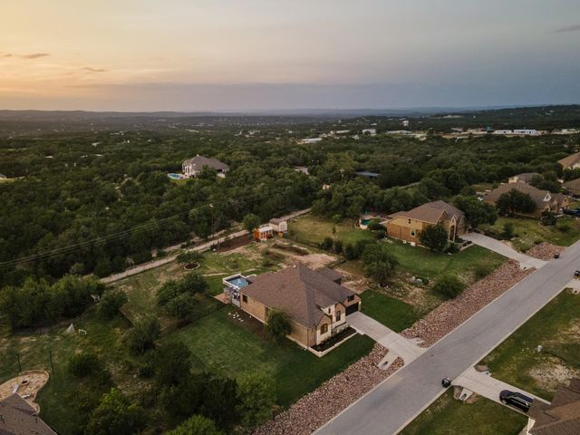 4518 Diamante DR, Spicewood, TX 78669