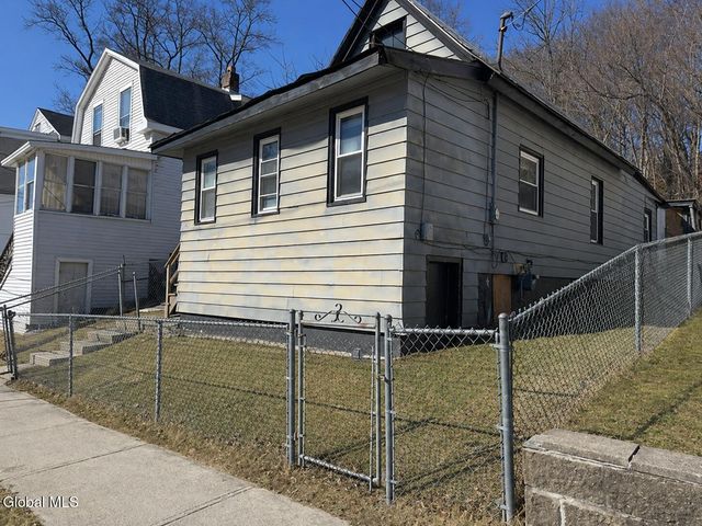 839 5th Street, Rensselaer, NY 12144