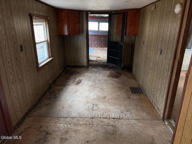 839 5th Street, Rensselaer, NY 12144