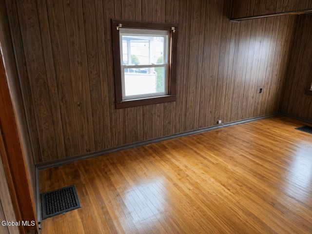 839 5th Street, Rensselaer, NY 12144