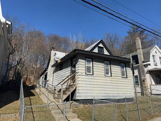 839 5th Street, Rensselaer, NY 12144