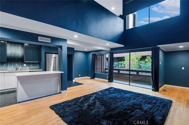 4425 Whitsett Avenue 210, Studio City, CA 91604