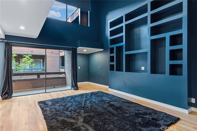 4425 Whitsett Avenue 210, Studio City, CA 91604