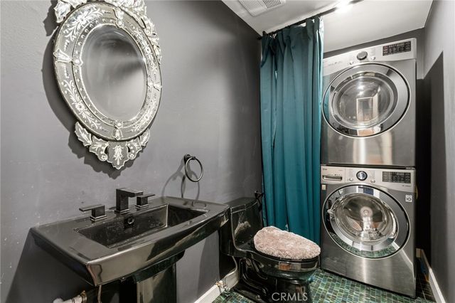 4425 Whitsett Avenue 210, Studio City, CA 91604