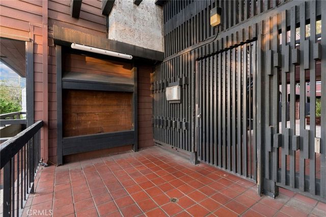4425 Whitsett Avenue 210, Studio City, CA 91604