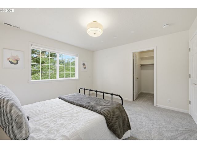 3083 SKYVIEW Ln, Eugene, OR 97405