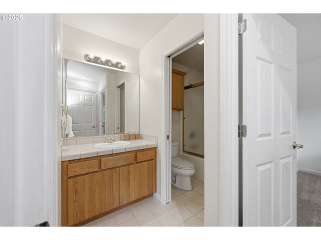 3083 SKYVIEW Ln, Eugene, OR 97405