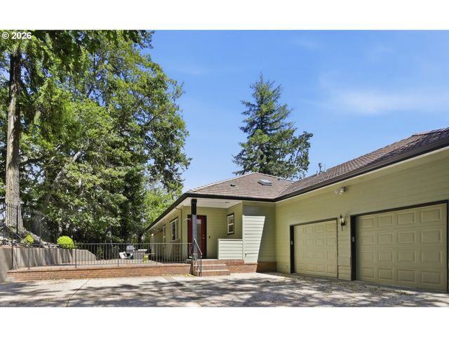 3083 SKYVIEW Ln, Eugene, OR 97405