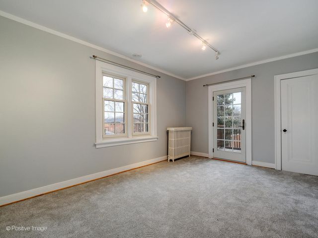 10337 S Hamilton Avenue, Chicago, IL 60643