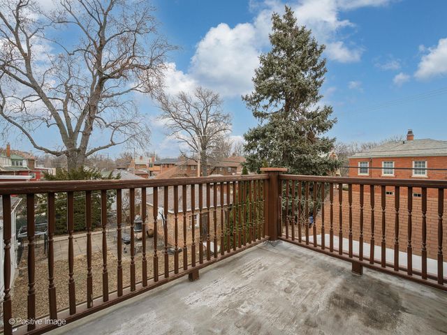 10337 S Hamilton Avenue, Chicago, IL 60643