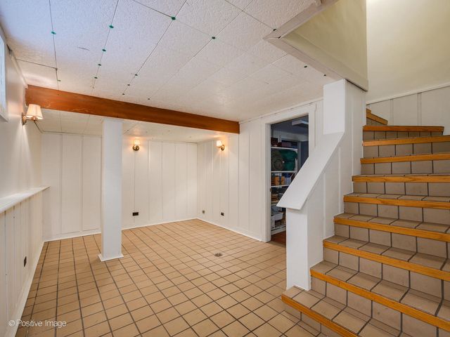 10337 S Hamilton Avenue, Chicago, IL 60643
