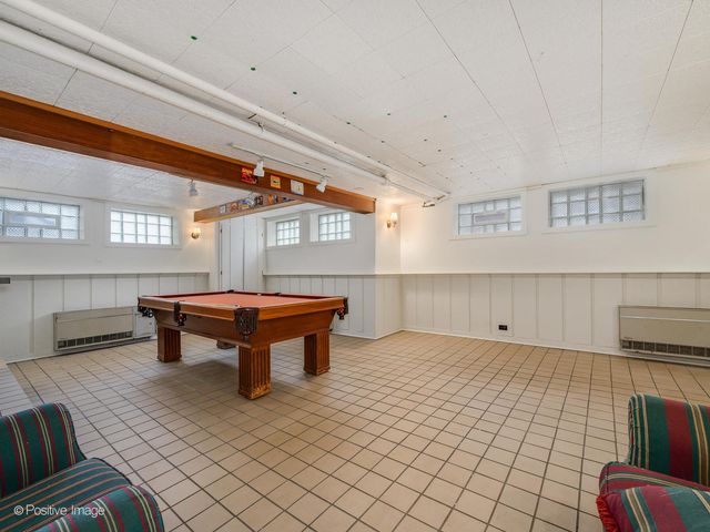 10337 S Hamilton Avenue, Chicago, IL 60643