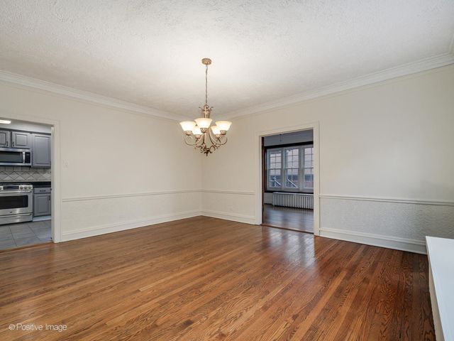 10337 S Hamilton Avenue, Chicago, IL 60643