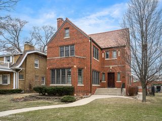 10337 S Hamilton Avenue, Chicago, IL 60643