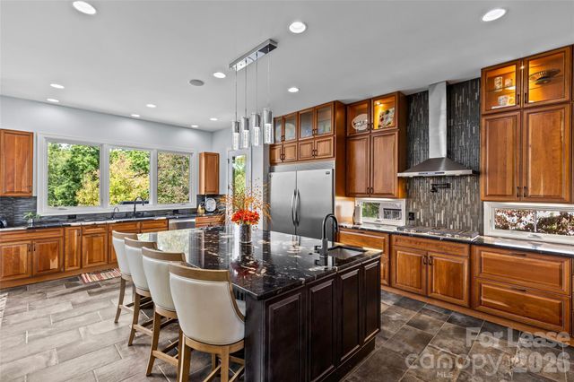 6032 Headlands Court, Belmont, NC 28012