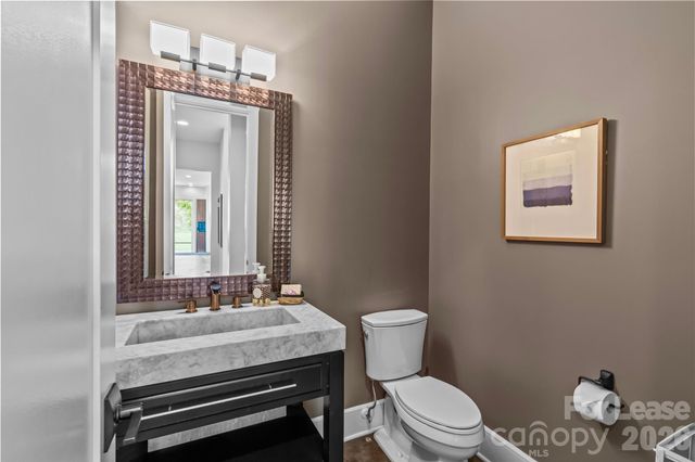 6032 Headlands Court, Belmont, NC 28012