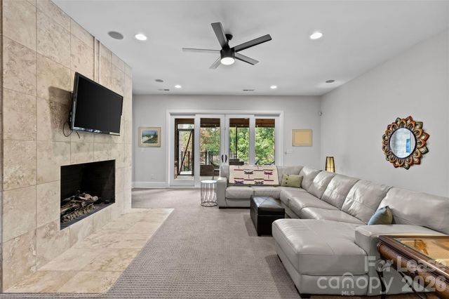 6032 Headlands Court, Belmont, NC 28012