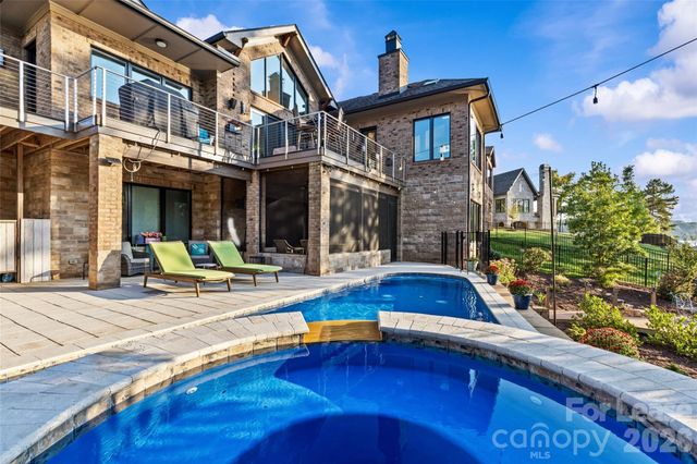 6032 Headlands Court, Belmont, NC 28012