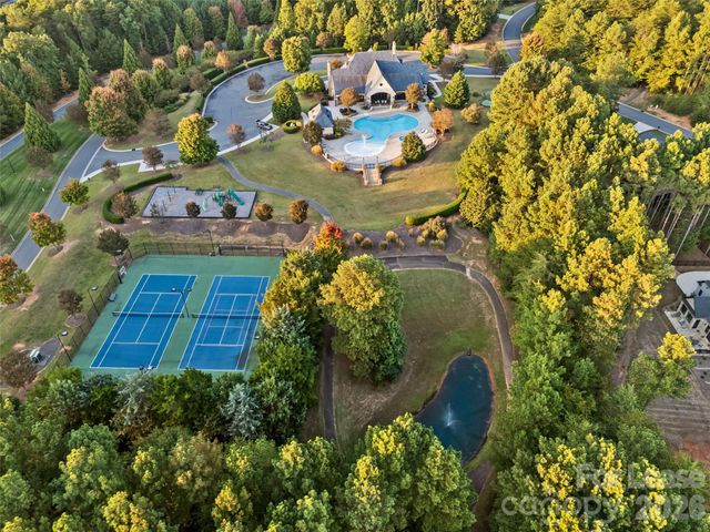 6032 Headlands Court, Belmont, NC 28012