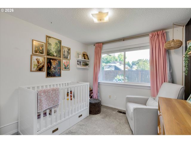 13570 Sw FEIRING Ln, Portland, OR 97223