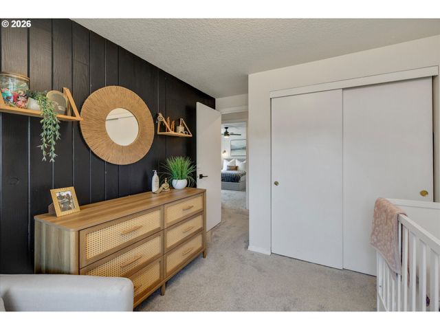 13570 Sw FEIRING Ln, Portland, OR 97223