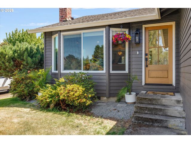 13570 Sw FEIRING Ln, Portland, OR 97223