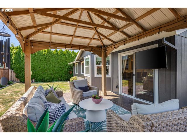 13570 Sw FEIRING Ln, Portland, OR 97223