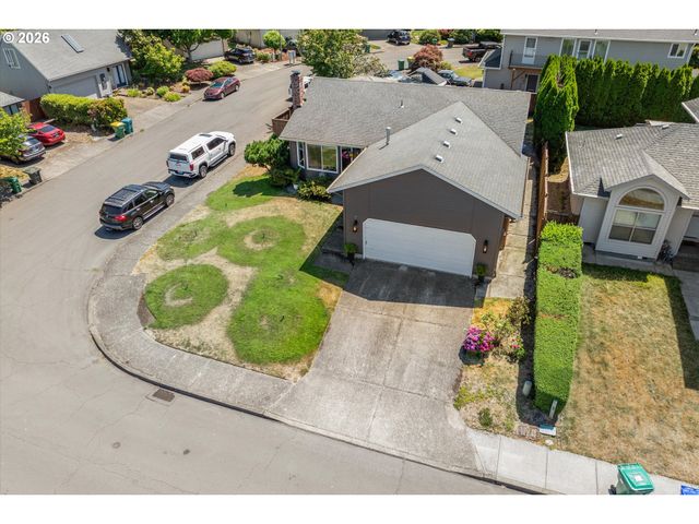 13570 Sw FEIRING Ln, Portland, OR 97223