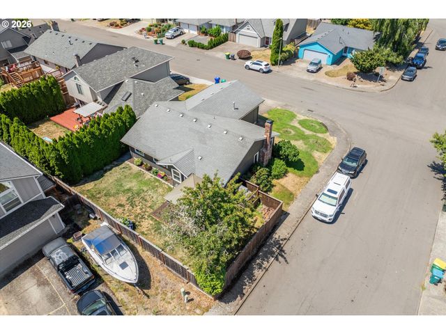 13570 Sw FEIRING Ln, Portland, OR 97223