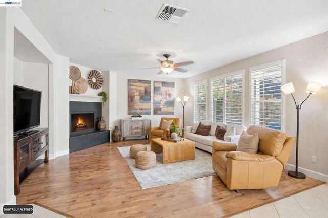 22 Byron Ct, Concord, CA 94521