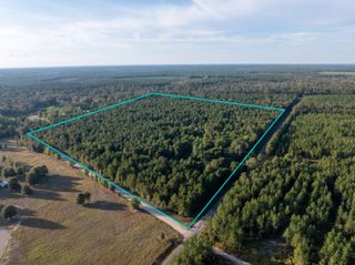 Burns Clark Rd, Singer, LA 70660