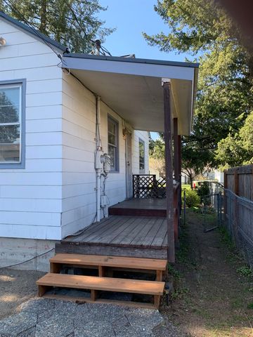 4720 LINCOLN St, Spokane, WA 99205