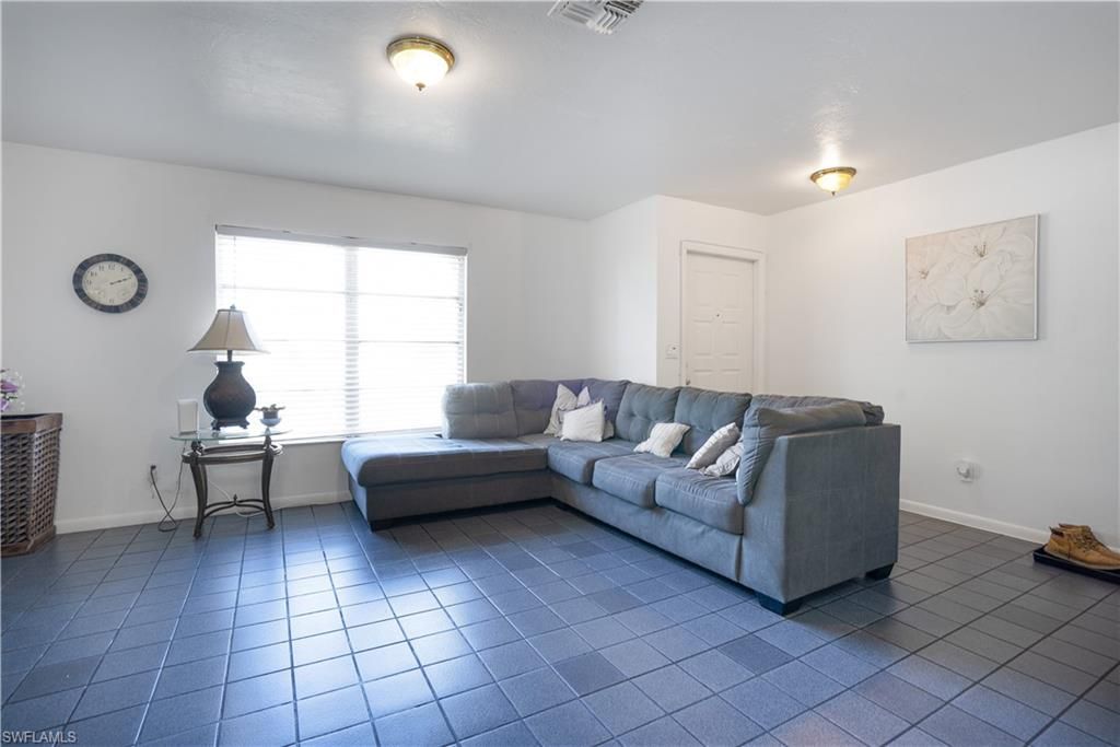 931/933 SE 23rd PL, CAPE CORAL, FL 33990 — photo 4