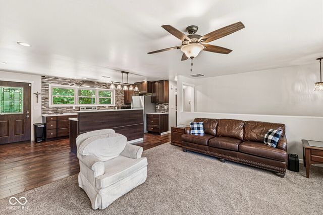5410 Shelbyville Road, Indianapolis, IN 46237
