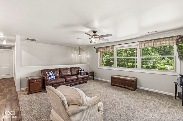 5410 Shelbyville Road, Indianapolis, IN 46237