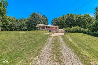 5410 Shelbyville Road, Indianapolis, IN 46237