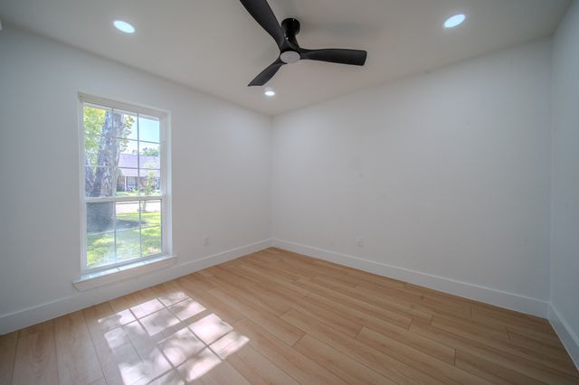 3204 Knights Haven Lane, Garland, TX 75044