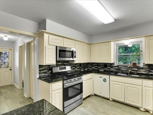 26702 Maplewood Drive, Spring, TX 77386