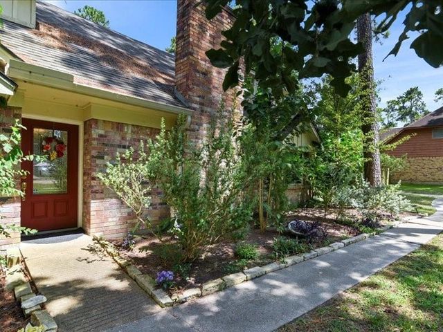 26702 Maplewood Drive, Spring, TX 77386