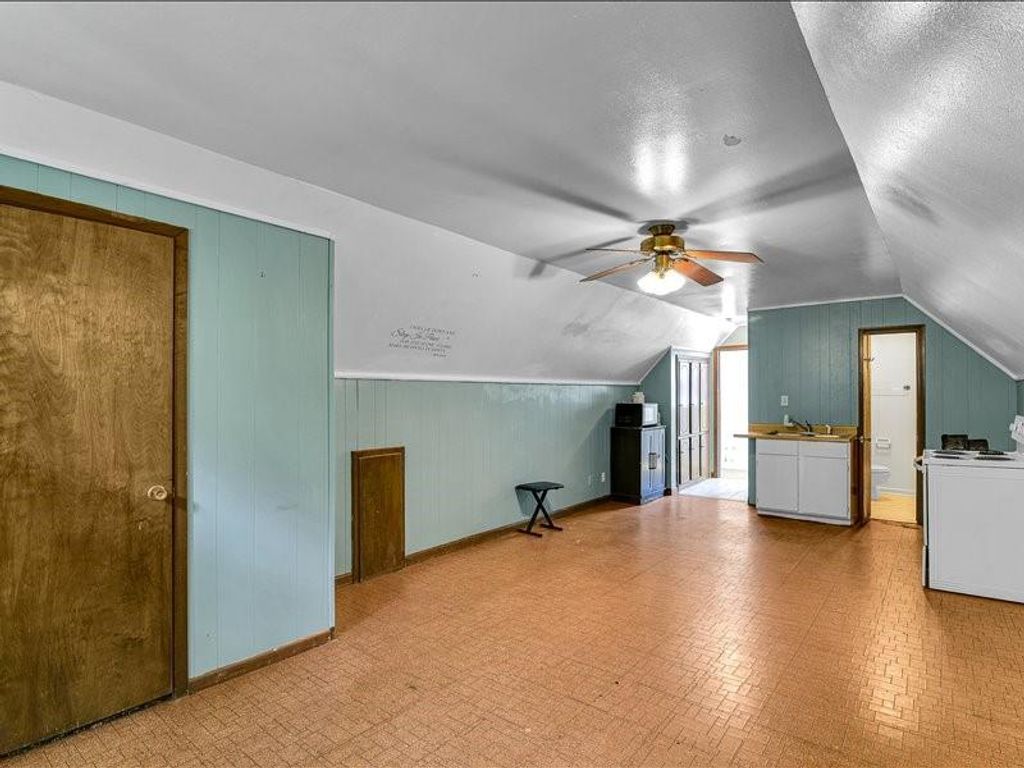 26702 Maplewood Drive, Spring, TX 77386